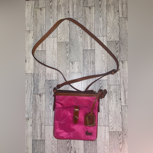 Dooney & Bourke crossbody purse - Picture 3 of 10
